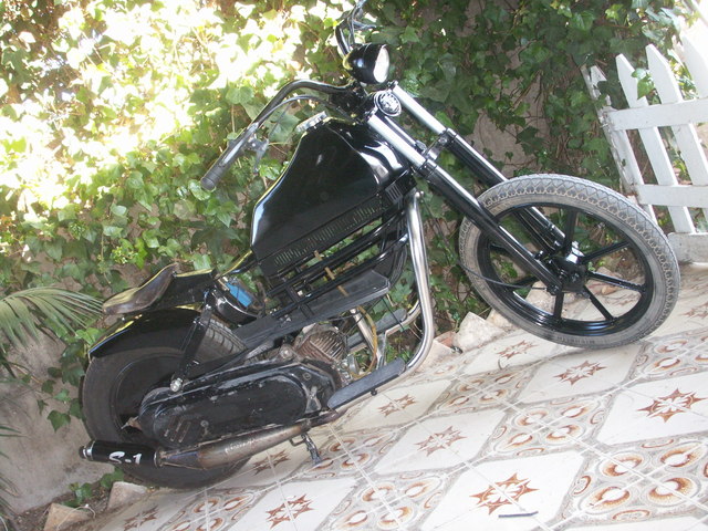 Mivespino. La Harley Vespinson de Cervera